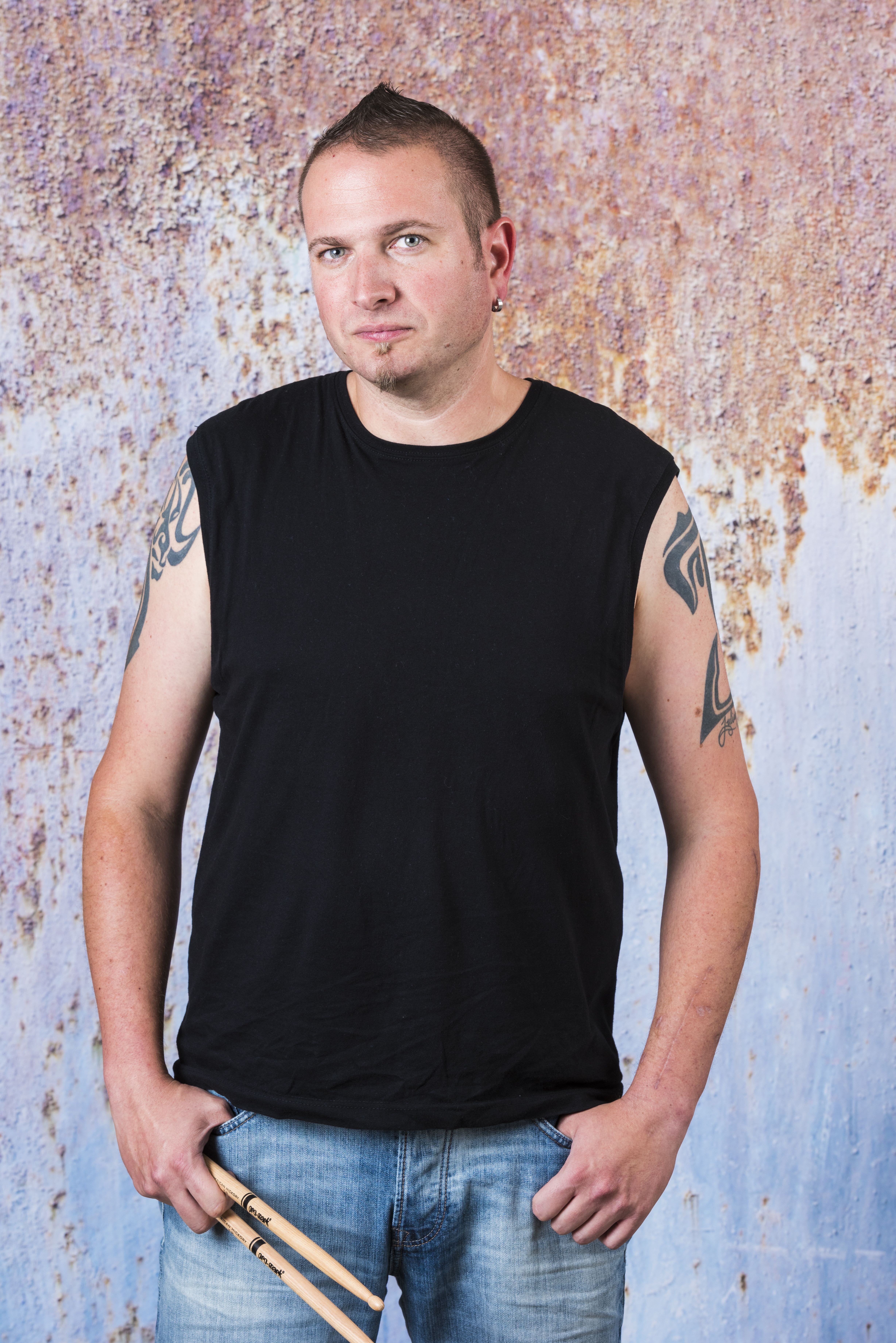 Andi Widmer - drums, percussion, vocals